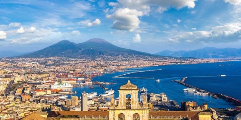 United Airlines Naples Office in Italy