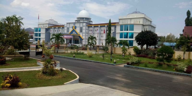 Garuda Indonesia Dompu Office in Indonesia